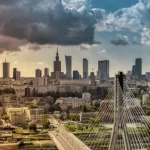 Зеленський вручив Варшаві почесну відзнаку «місто-рятівник»