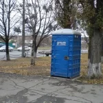 Полтавські водії та кондуктори обурені відсутністю туалетів на зупинках