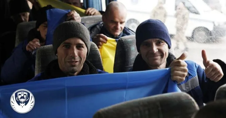 Шестеро защитников Украины из Полтавщины вернулись из плена россиян