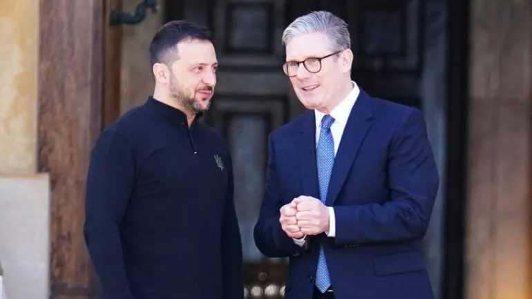 Зеленский встретился с премьер-министром Великобритании после спора с Трампом
