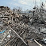 Автівка «Нової пошти» під обстрілом: постраждав водій у Родинському