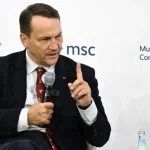 Польша ответила Илону Маску по поводу отключения Starlink для Украины