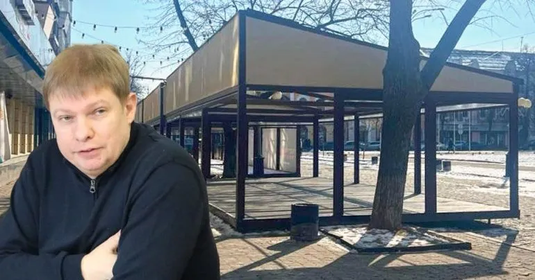 Незламний літній майданчик депутата Диканя залишився стояти після завершення новорічного ярмарку