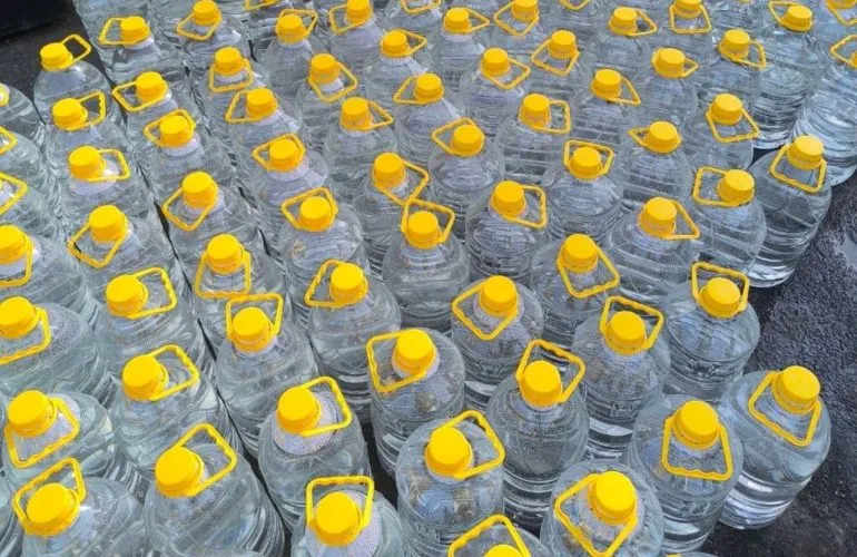 Полтававодоканал передав 5000 літрів води для військових на Покровському напрямку