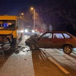 Авария в Полтаве: легковик столкнулся с маршруткой, пострадали четверо человек