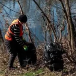 КАТП-1628 очистило території біля готелю «Турист» та Південного вокзалу