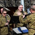 Фотовиставка «Герої. Честь. Звитяга» в Полтаві: образ військової служби