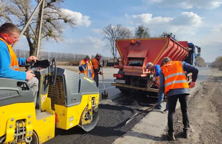 Ремонт траси Н-12: роботи від Полтави до Диканьки тривають