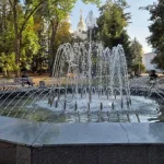 В Полтаве стартовал сезон фонтанов: какие работают и когда запустят другие