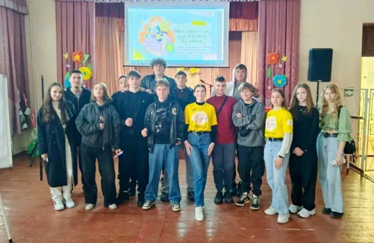 Месяц осведомленности о психическом здоровье: важность лекций для школьников