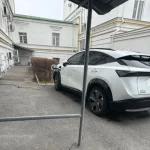 Службове розслідування щодо зарядки електромобіля у дворі міськради Полтави