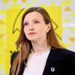 Катерина Ямщикова подписала распоряжение о премировании под контролем комиссии