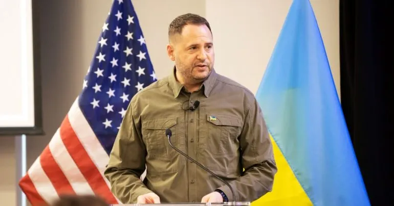 «Терористи маскуються під держави» – Єрмак про загибель української родини від удару Ірану по Ізраїлю