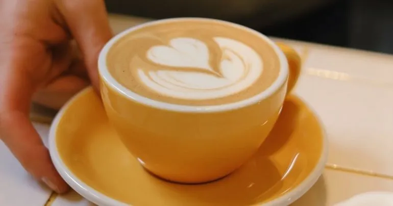 Берлинская кондитерская «Паскаль»: история харковчанки, которая посвятила бизнес брату-герою