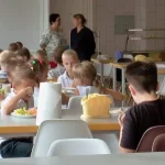 Полтавська міськрада планує запровадити безкоштовне харчування для школярів 5-11 класів з 2026 року