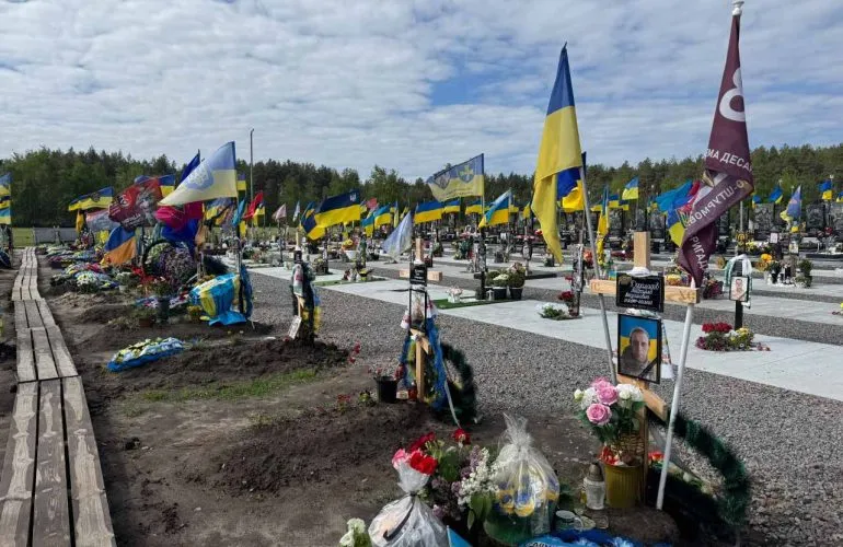 У Полтаві виділили кошти на розширення сектору почесних поховань на Затуринському кладовищі
