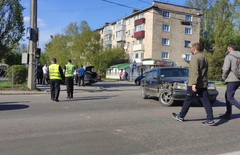 У Полтаві пропонують встановити кільцеві розв’язки для зменшення аварійності на перехрестях