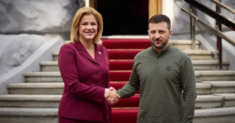 Зеленський і прем’єрка Латвії обговорили оборонну підтримку та євроінтеграцію України