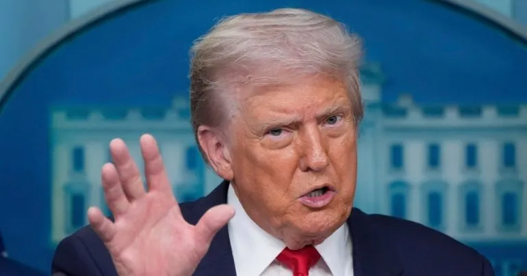 Трамп не планує обговорювати територіальні питання з путіним на зустрічі в Алясці