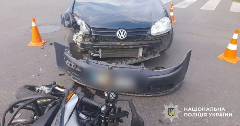У Полтаві мотоцикліст постраждав у ДТП з легковиком біля 1-ї лікарні