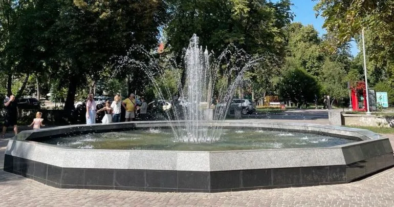 Фонтан в Шевченковском парке Полтавы законсервируют на зиму за более чем 100 тысяч гривен