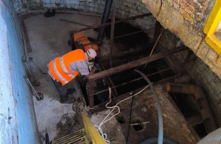 Завершено ремонт каналізаційної насосної станції міськмолокозаводу у Полтаві