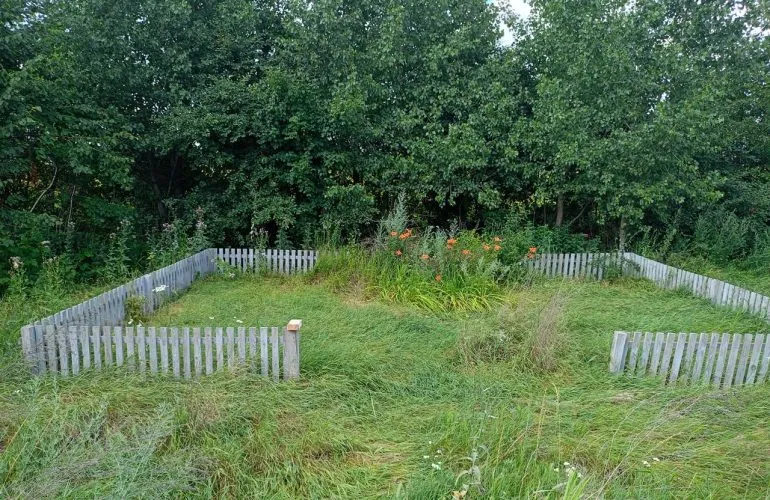 В Книшівке демонтировали коммунистический памятник в соответствии с законом о декоммунизации