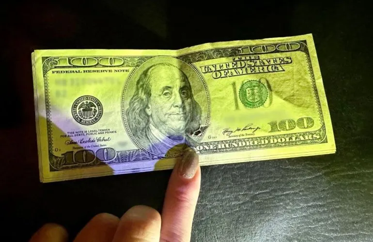 Суд оштрафовал бывшую специалистку ТЦК в Хороле за взятку за отсрочку от мобилизации