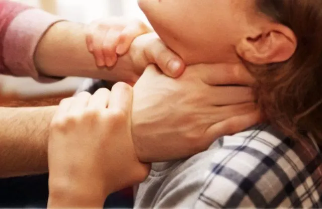 У Полтаві іноземця підозрюють у катуванні жінки після знайомства в соцмережі