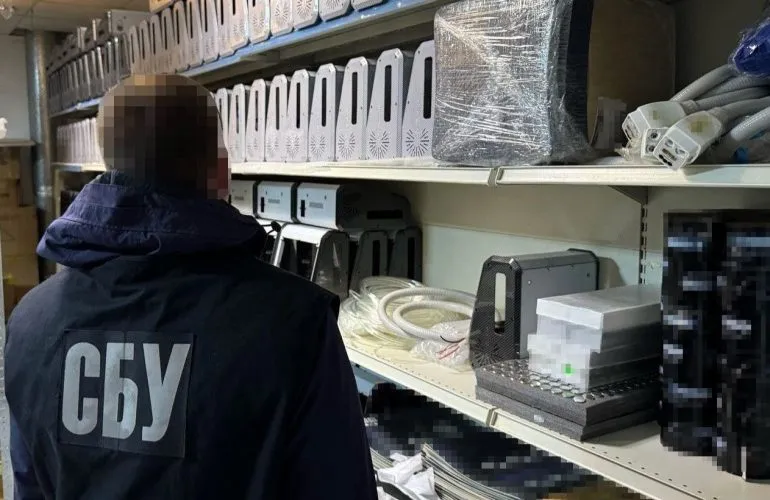 СБУ запідозрило підприємця з Полтавщини у продажу медичного та косметологічного обладнання до Росії