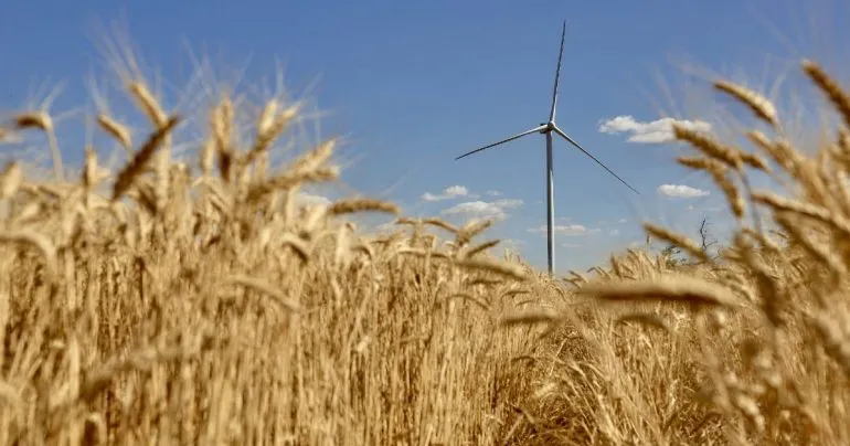 Затримки з виділенням землі гальмують інвестиції у будівництво Полтавської ВЕС