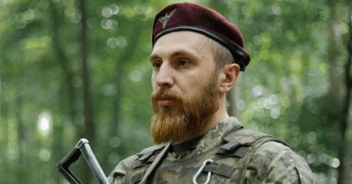 Артист філармонії Віктор Бойко удостоєний нагороди «Золотий хрест» за службу у ЗСУ