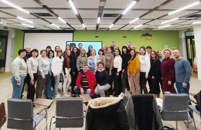 У Полтаві водіям біля ОВА та поліції виписали штрафи за неправильне паркування