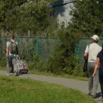 Як молоді українці віком 18–22 років користуються новими правилами виїзду за кордон