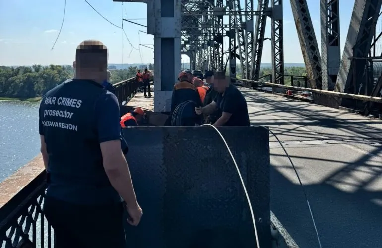 Прокуратура розпочала три кримінальні провадження після атаки дронів на Полтавщину