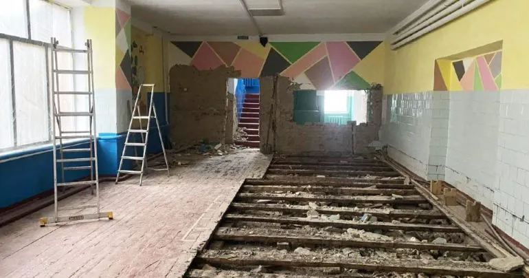 Посадовця Скороходівської селищної ради підозрюють у привласненні 1,6 млн грн на ремонті харчоблоку ліцею