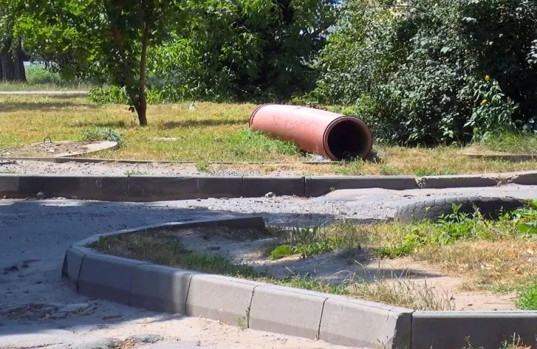 Ремонт дворового проїзду на провулку Великому в Полтаві планують завершити до жовтня