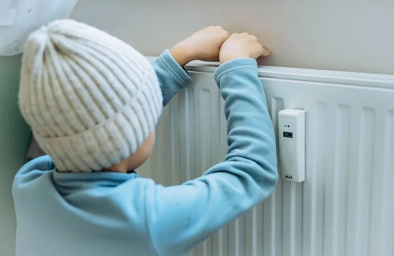 «Полтаватеплоенерго» начало подачу тепла в 26 социальных учреждений Полтавы, детские сады пока без отопления