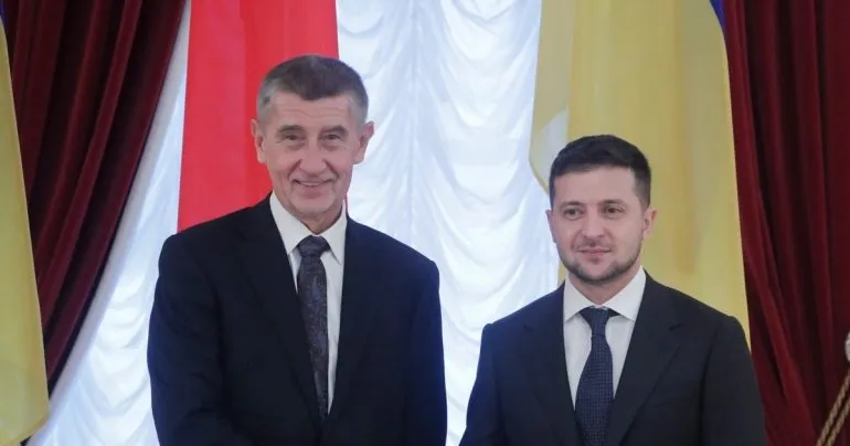 Зеленський обговорив подальшу співпрацю з лідером ANO Андреєм Бабішем після його перемоги на виборах у Чехії