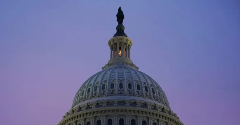 Можливий шатдаун уряду США: наслідки для економіки та громадян