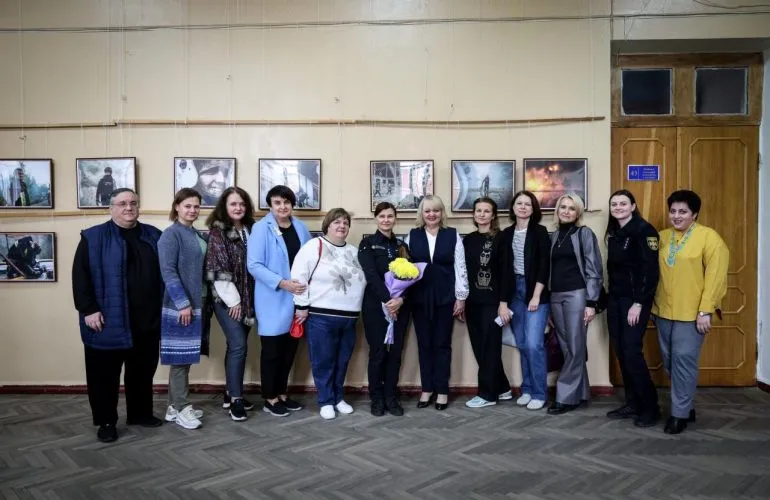 В Полтаве открыли фотовыставку о героической работе спасателей ГСЧС