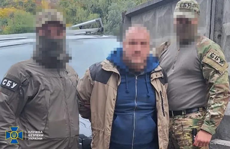 СБУ затримала агента фсб, який передавав координати ППО та аеродромів на Київщині й Полтавщині