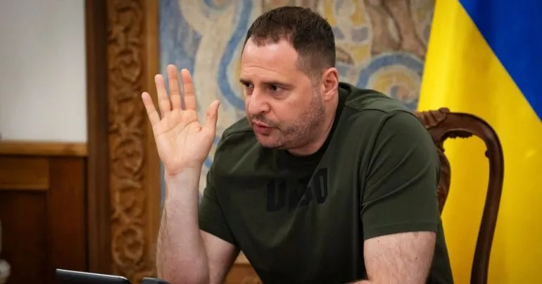 Андрій Єрмак подав у відставку та заявив про намір вирушити на фронт