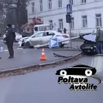 У Полтаві на перехресті Козака та Монастирської в ДТП постраждали двоє поліцейських