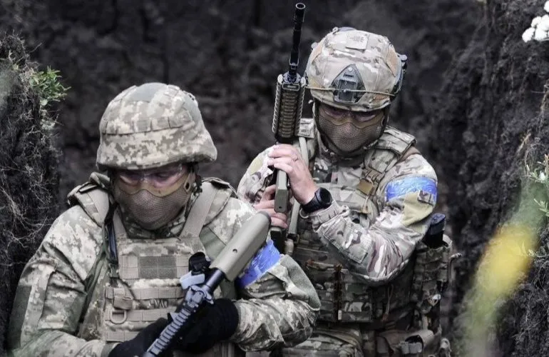 Оперативна ситуація на фронті: понад 200 бойових зіткнень та втрати ворога 27 листопада