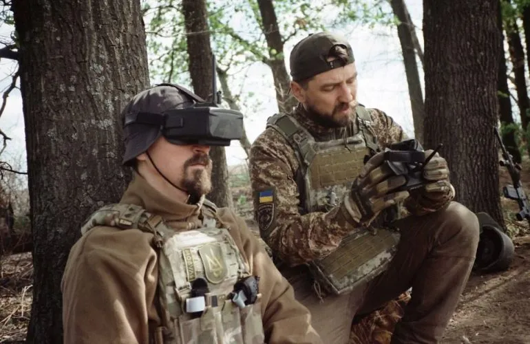 У Полтаві відбудеться зустріч з пілотами БПЛА «Хартія» та показ фільму «Ясні Очі»