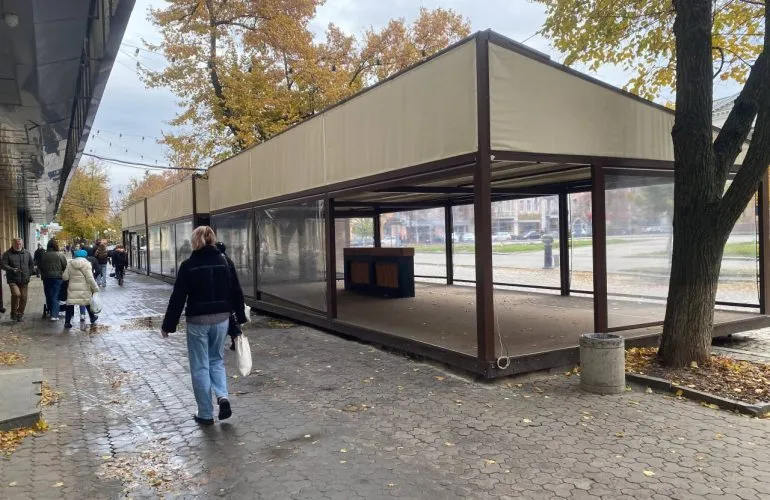 Летняя площадка ресторана «Траттория» на Соборности будет демонтирована в ноябре