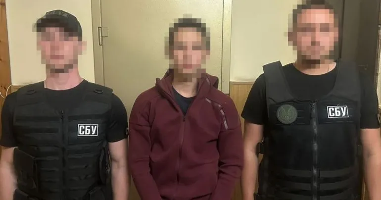 СБУ затримала 18-річного кременчужанина за відеоспостереження для рф на Укрзалізниці