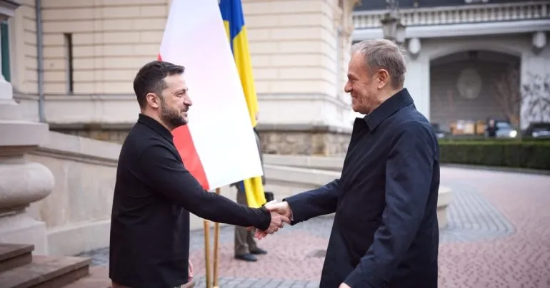 ЄС надає Україні 90 мільярдів євро підтримки: підсумки зустрічі Зеленського і Туска