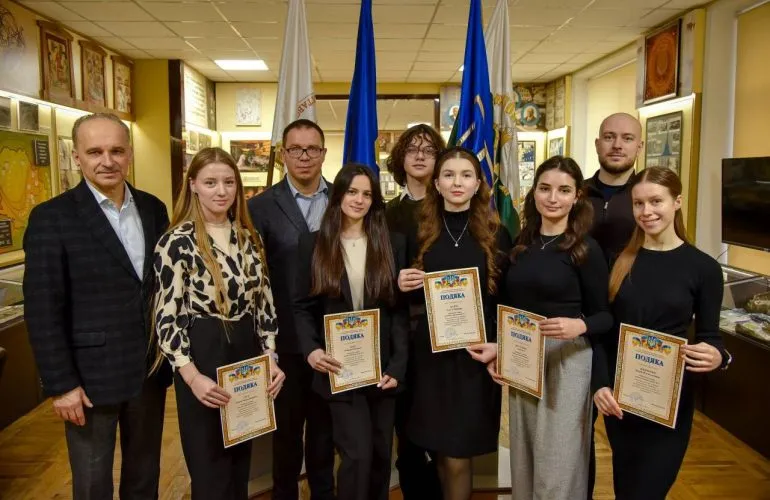 Волонтеров отряда «Единство» ПДМУ наградили благодарностями ректора за активную деятельность